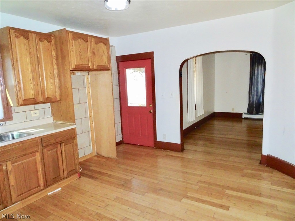 4587 Niessen Court Cleveland OH 44109