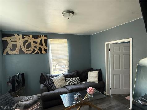 7108 Dellenbaugh Avenue Cleveland OH 44103