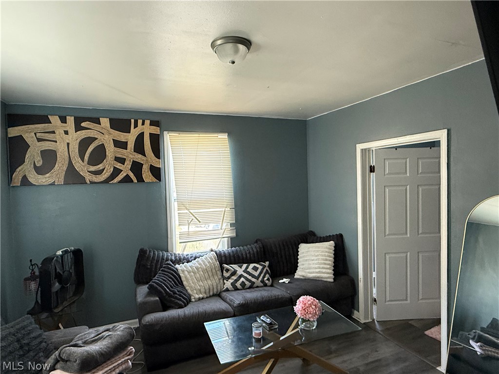 7108 Dellenbaugh Avenue Cleveland OH 44103