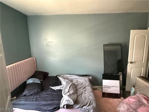 7108 Dellenbaugh Avenue Cleveland OH 44103