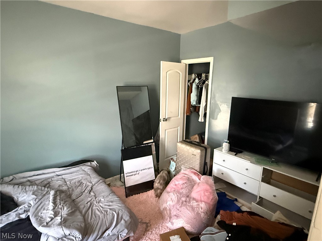 7108 Dellenbaugh Avenue Cleveland OH 44103