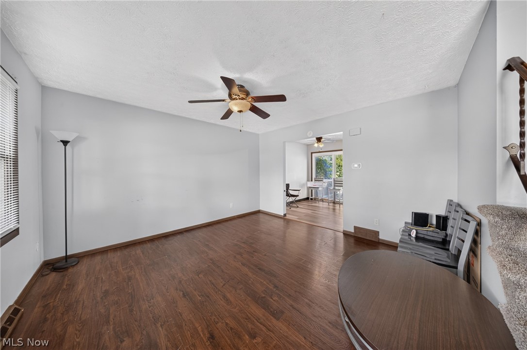 134-136 Brookfield Street Louisville OH 44641