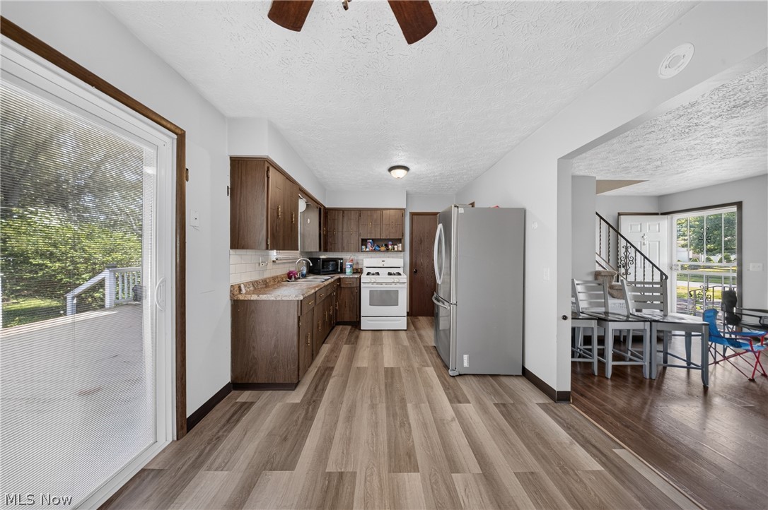 134-136 Brookfield Street Louisville OH 44641
