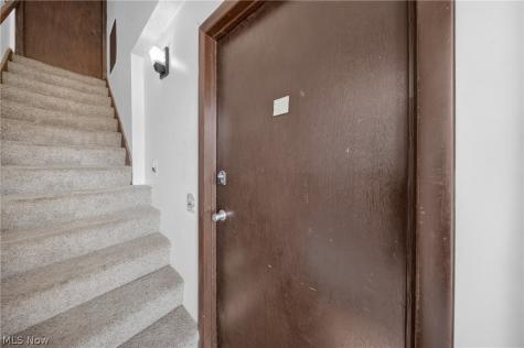 134-136 Brookfield Street Louisville OH 44641
