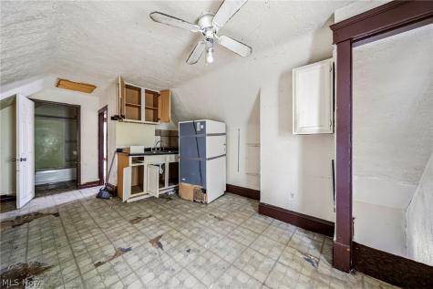 9602 Adams Avenue Cleveland OH 44108