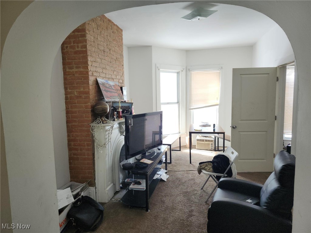 1557 E 47th Street Cleveland OH 44103