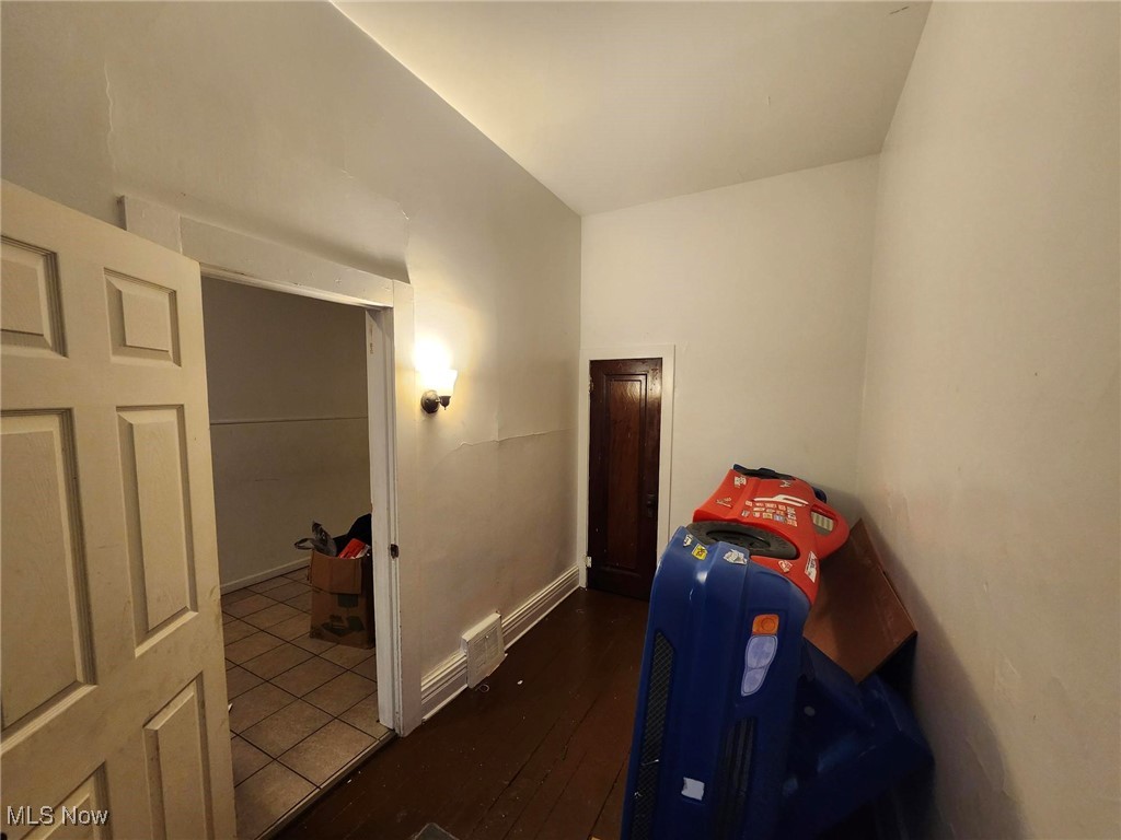 1557 E 47th Street Cleveland OH 44103