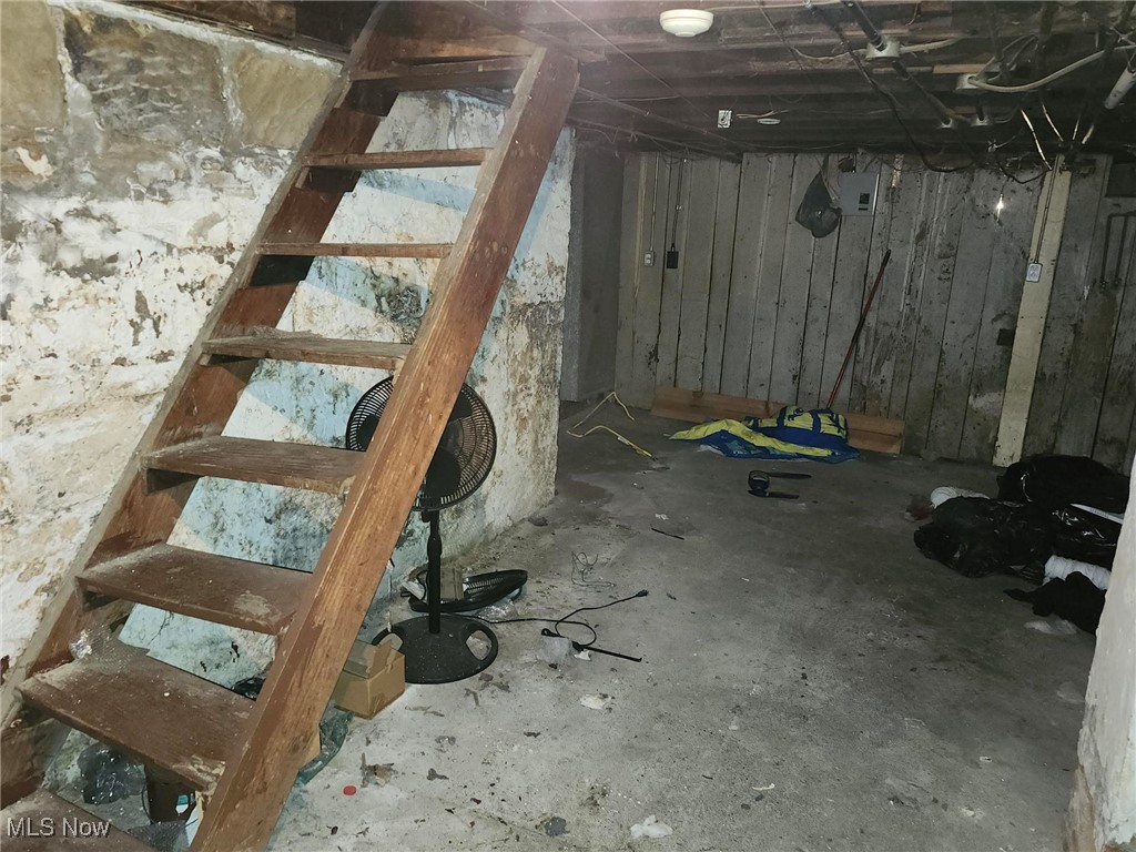 1557 E 47th Street Cleveland OH 44103