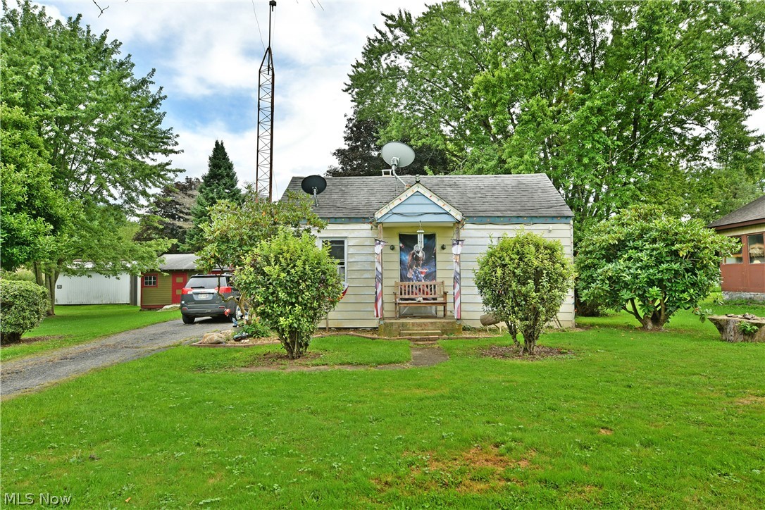 8114 W Lincoln Street NE Masury OH 44438