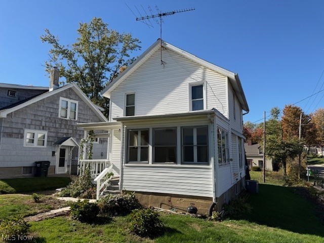 197 W State Street Barberton OH 44203