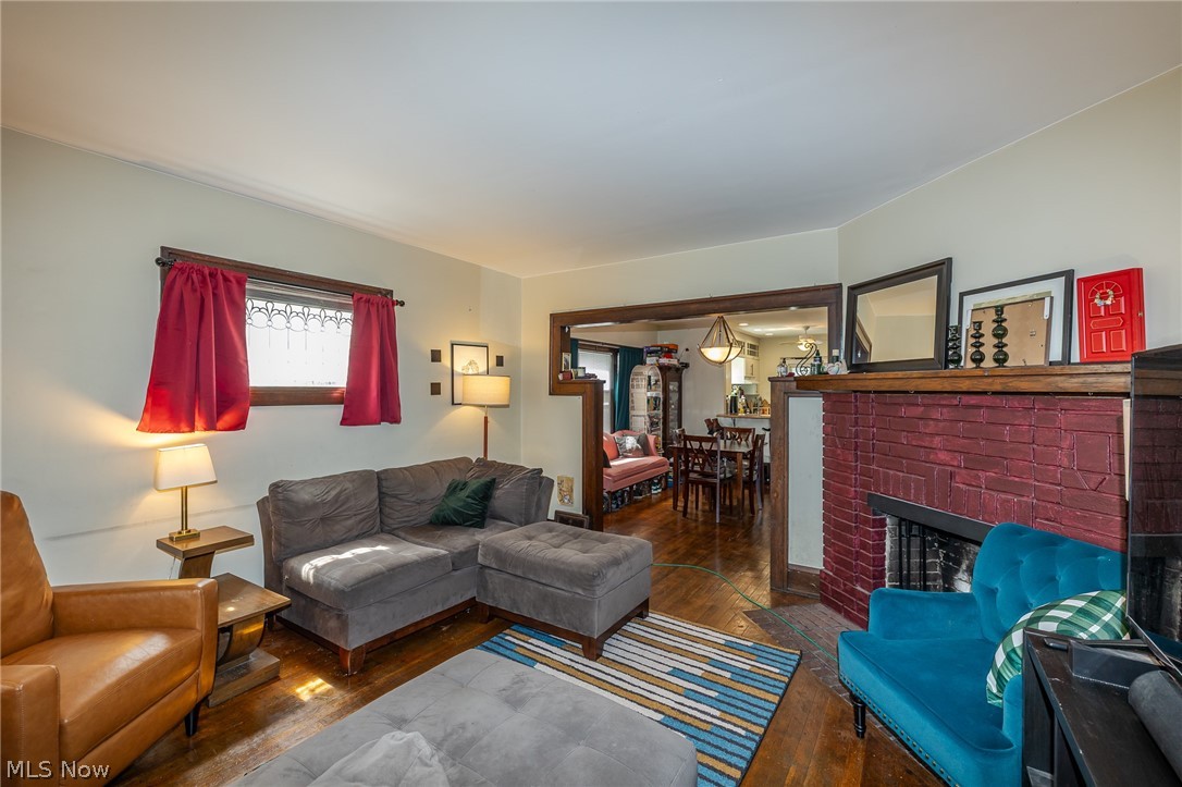 1306-1308 W 106 Street Cleveland OH 44102