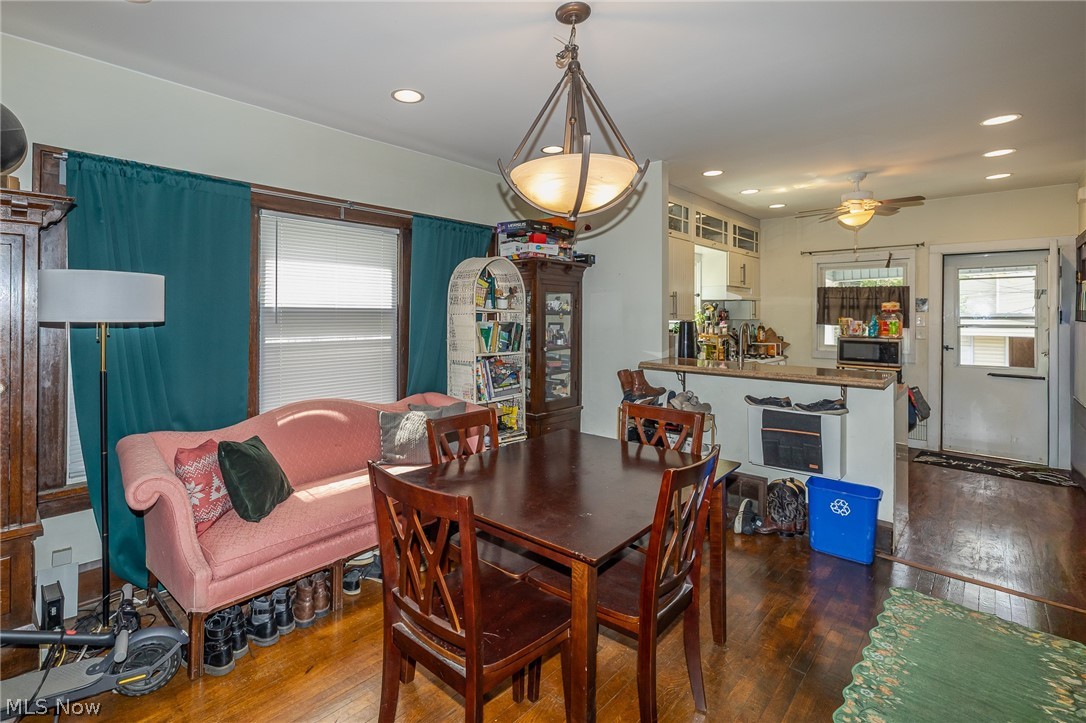 1306-1308 W 106 Street Cleveland OH 44102