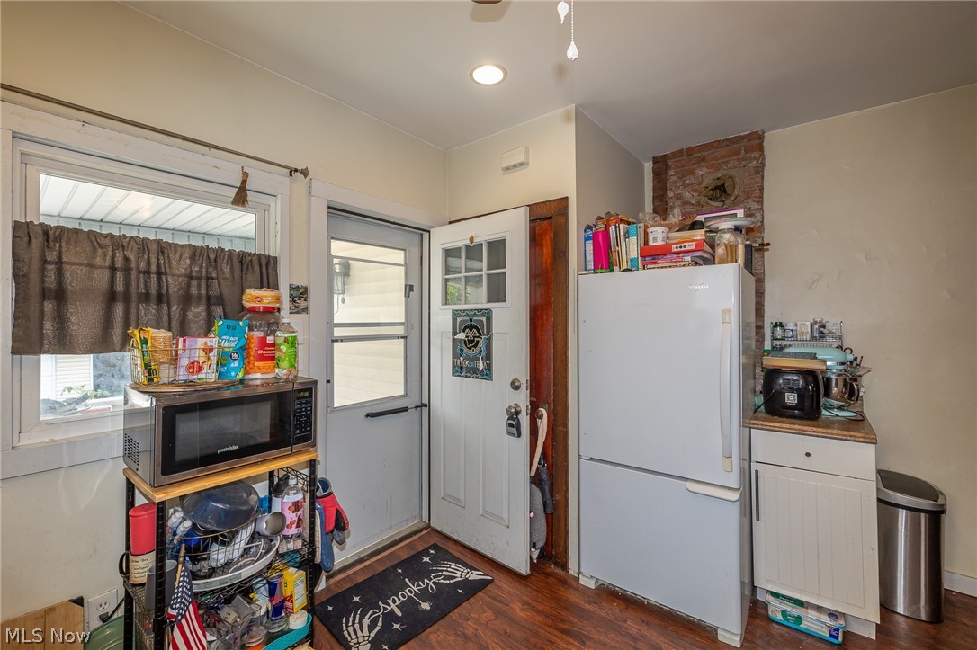 1306-1308 W 106 Street Cleveland OH 44102