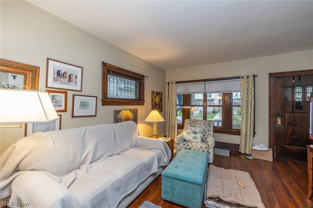 1306-1308 W 106 Street Cleveland OH 44102