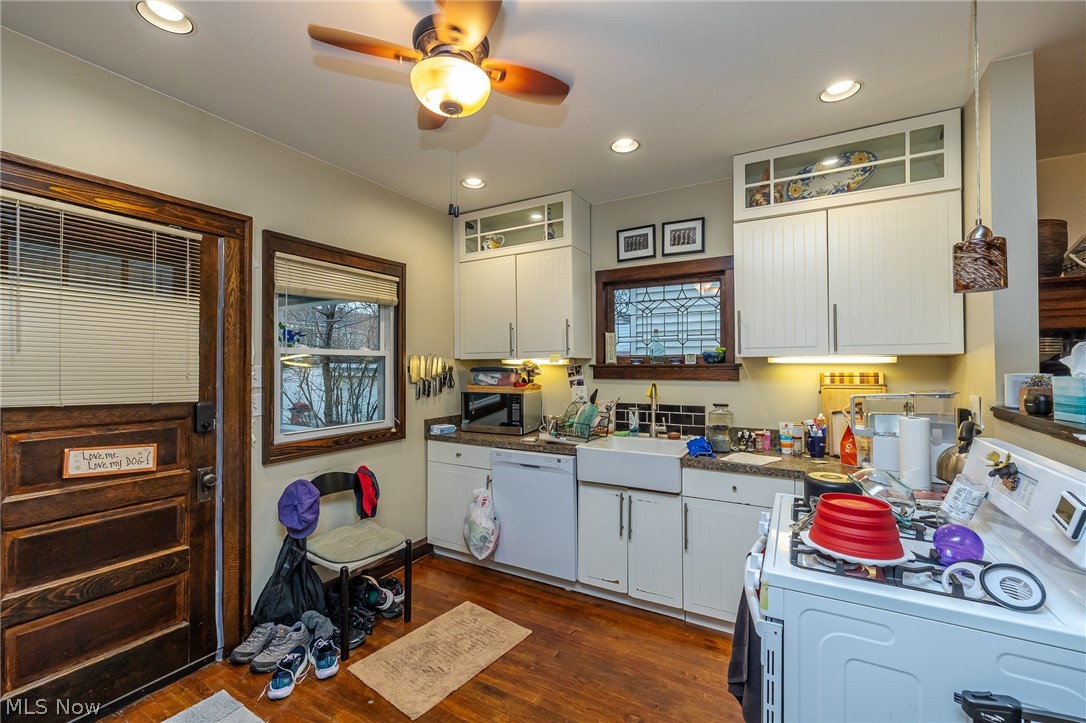 1306-1308 W 106 Street Cleveland OH 44102