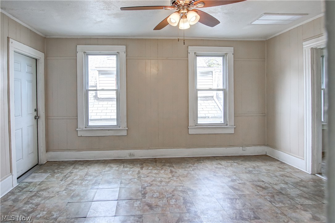 3048 Seymour Avenue Cleveland OH 44113