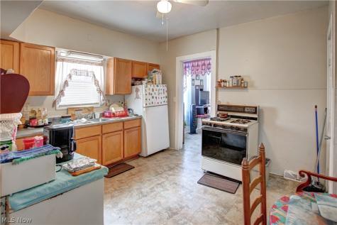 3048 Seymour Avenue Cleveland OH 44113