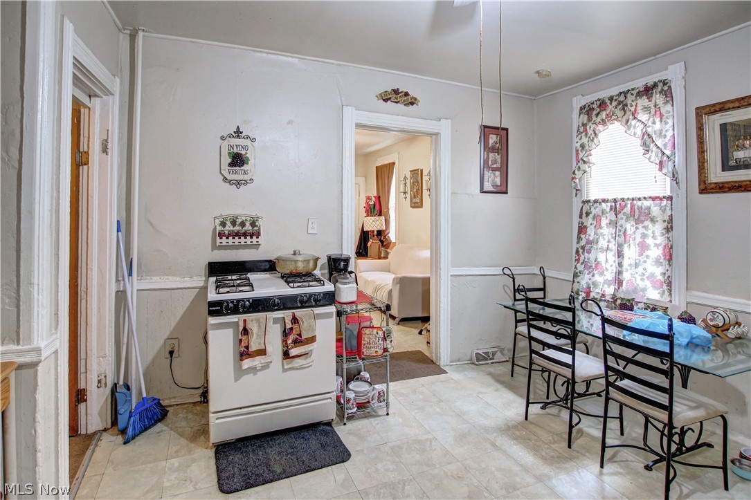 3048 Seymour Avenue Cleveland OH 44113