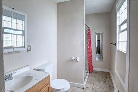 3048 Seymour Avenue Cleveland OH 44113