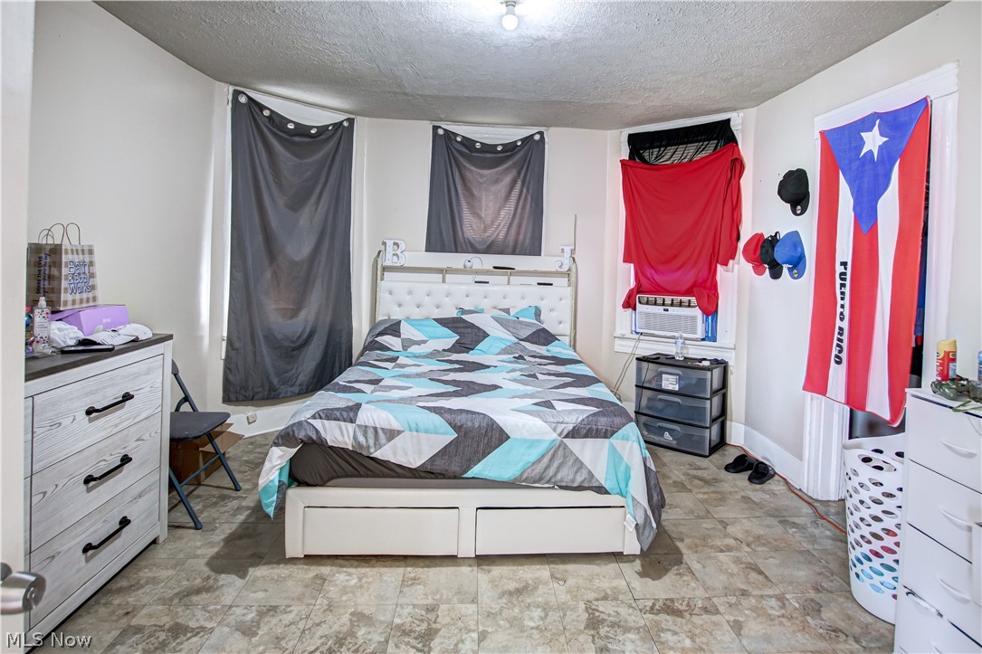 3048 Seymour Avenue Cleveland OH 44113