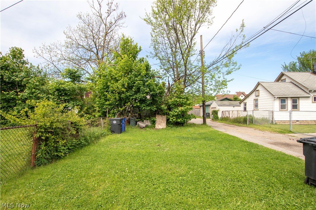 3048 Seymour Avenue Cleveland OH 44113
