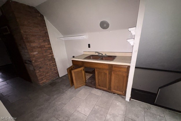 1919 W 71st Street Cleveland OH 44102