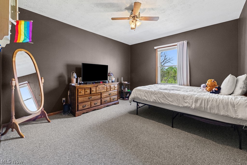 720-722 Newton Street Barberton OH 44203