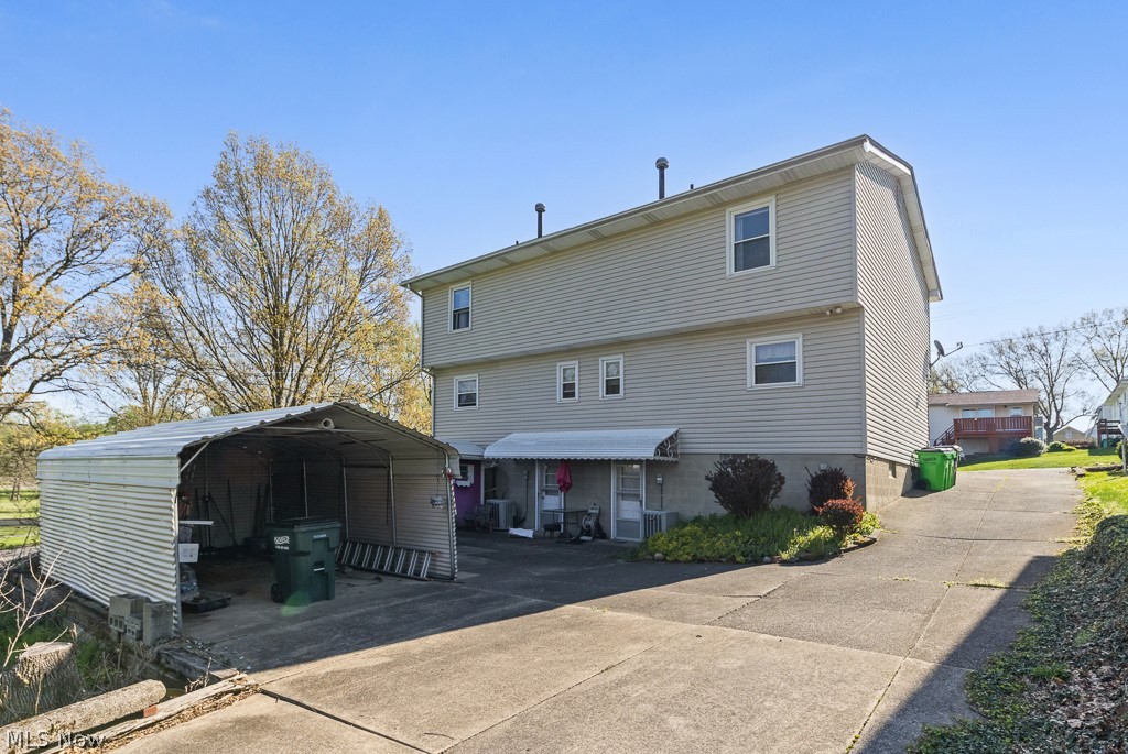720-722 Newton Street Barberton OH 44203
