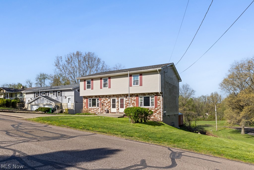 720-722 Newton Street Barberton OH 44203