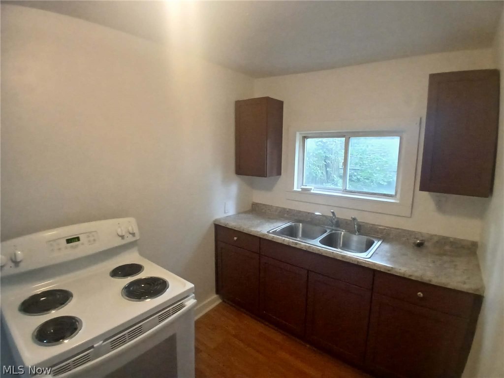 231 S Vine Street Medina OH 44256
