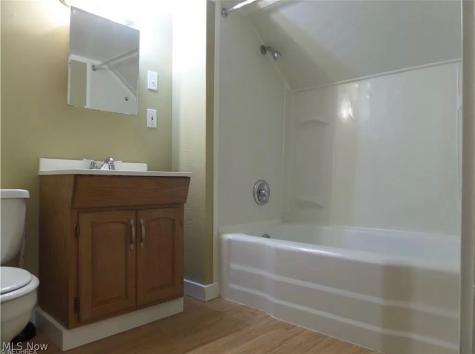 231 S Vine Street Medina OH 44256