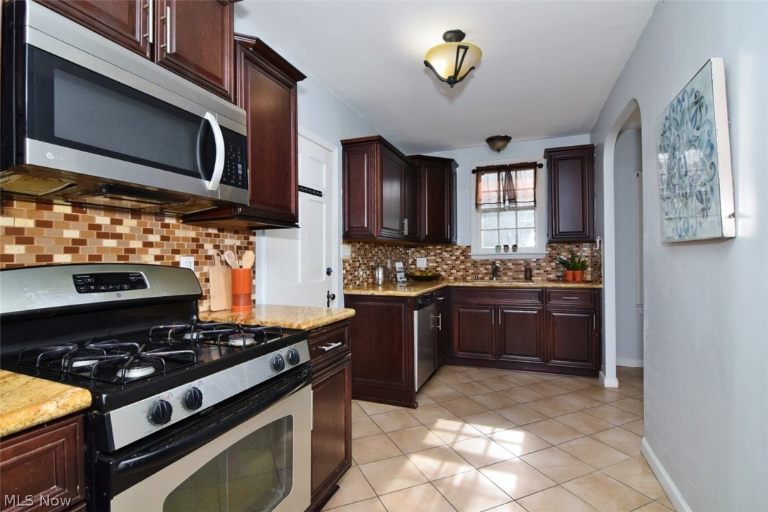3625 Glencairn Road Shaker Heights OH 44122