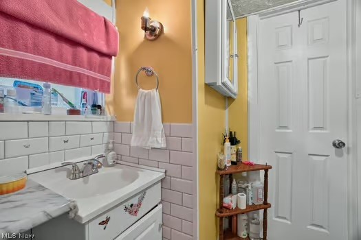 429 W Main Street Geneva OH 44041