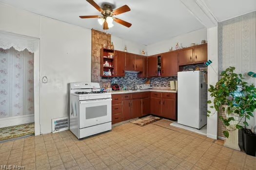 429 W Main Street Geneva OH 44041