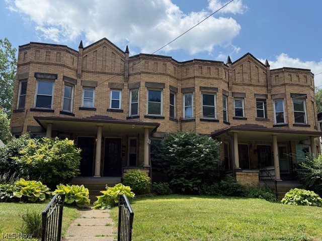 4309 Clinton Avenue Cleveland OH 44113
