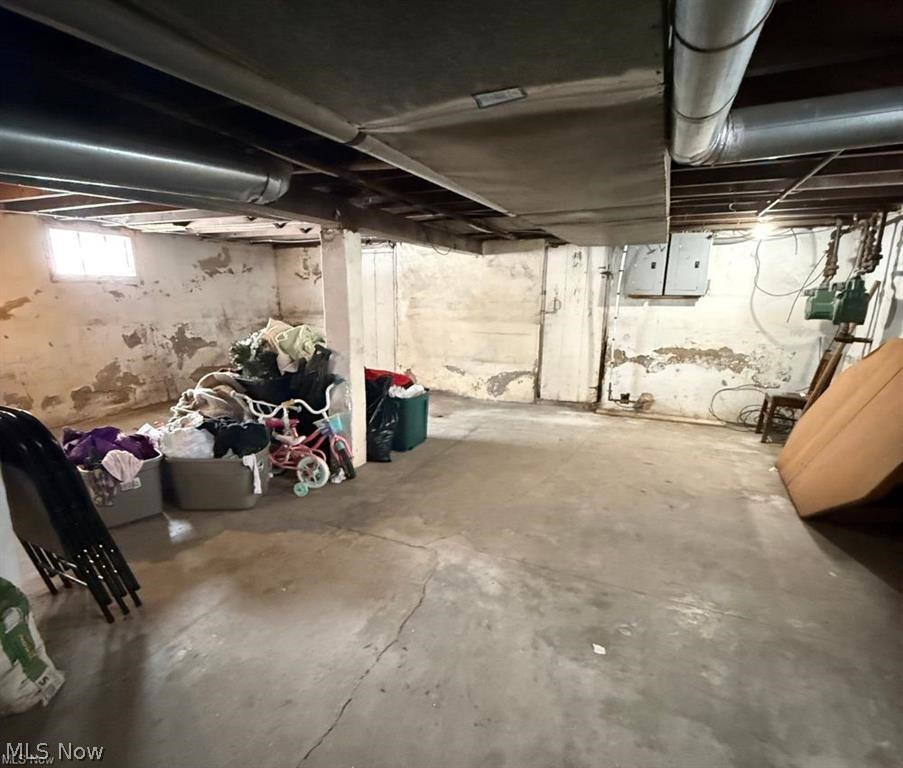 2394 Elyria Avenue Lorain OH 44055