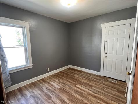 4385 W 50th Street Cleveland OH 44144