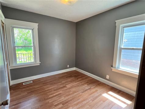 4385 W 50th Street Cleveland OH 44144