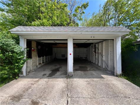 4385 W 50th Street Cleveland OH 44144