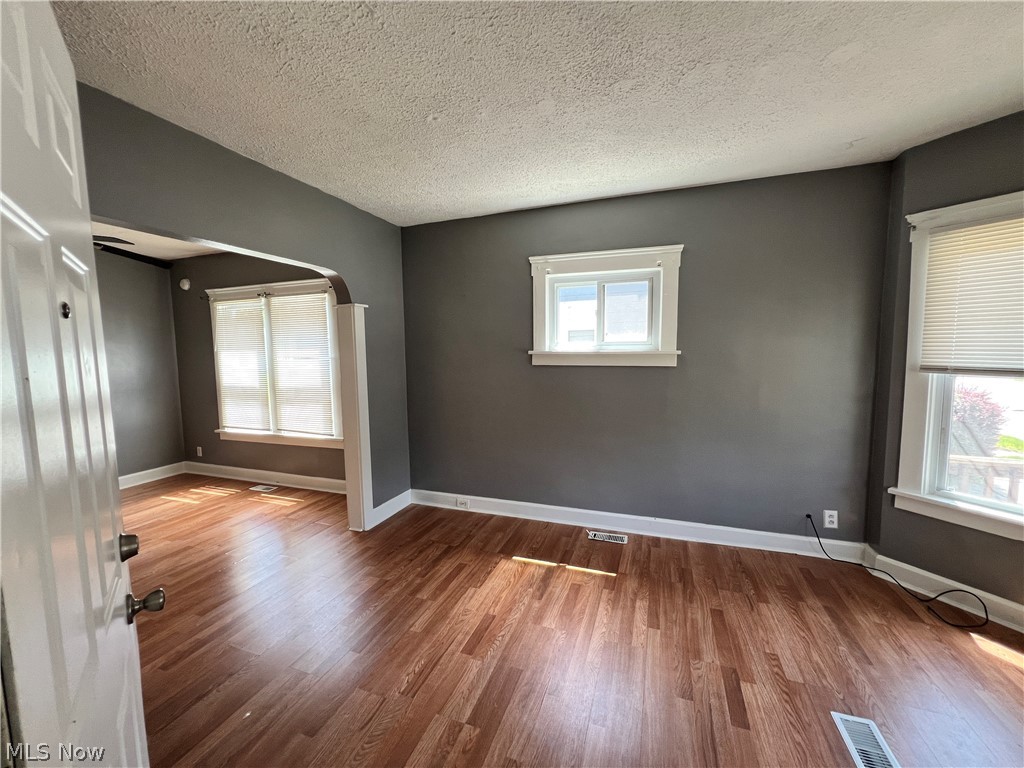4385 W 50th Street Cleveland OH 44144