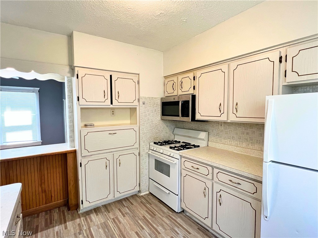 4385 W 50th Street Cleveland OH 44144