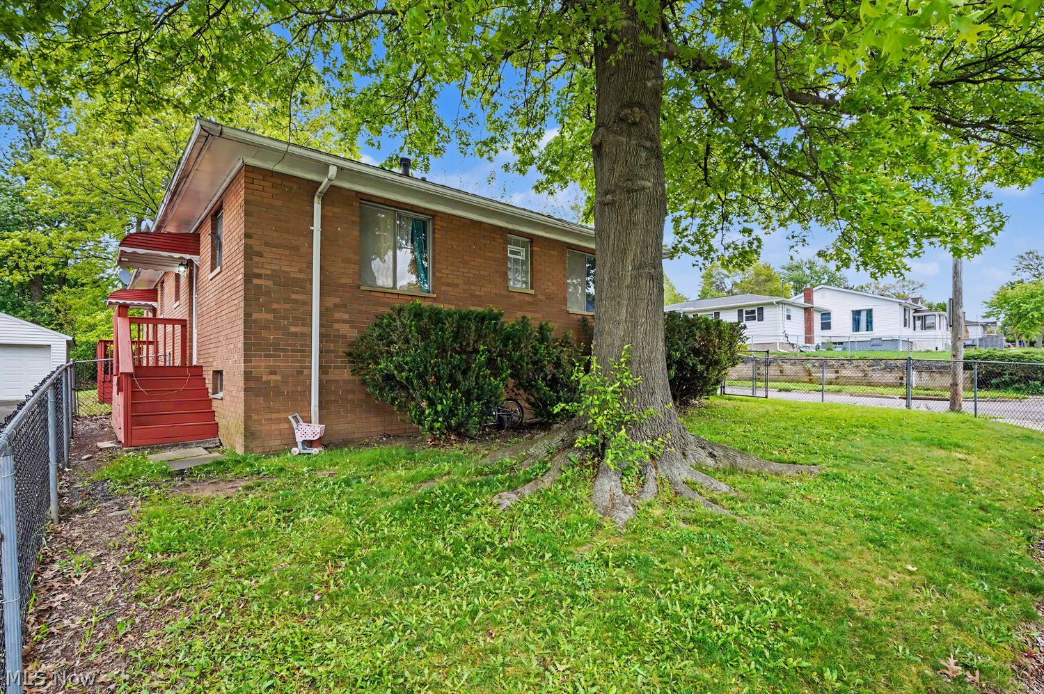 1991 - 1993 Daniels Avenue Akron OH 44312