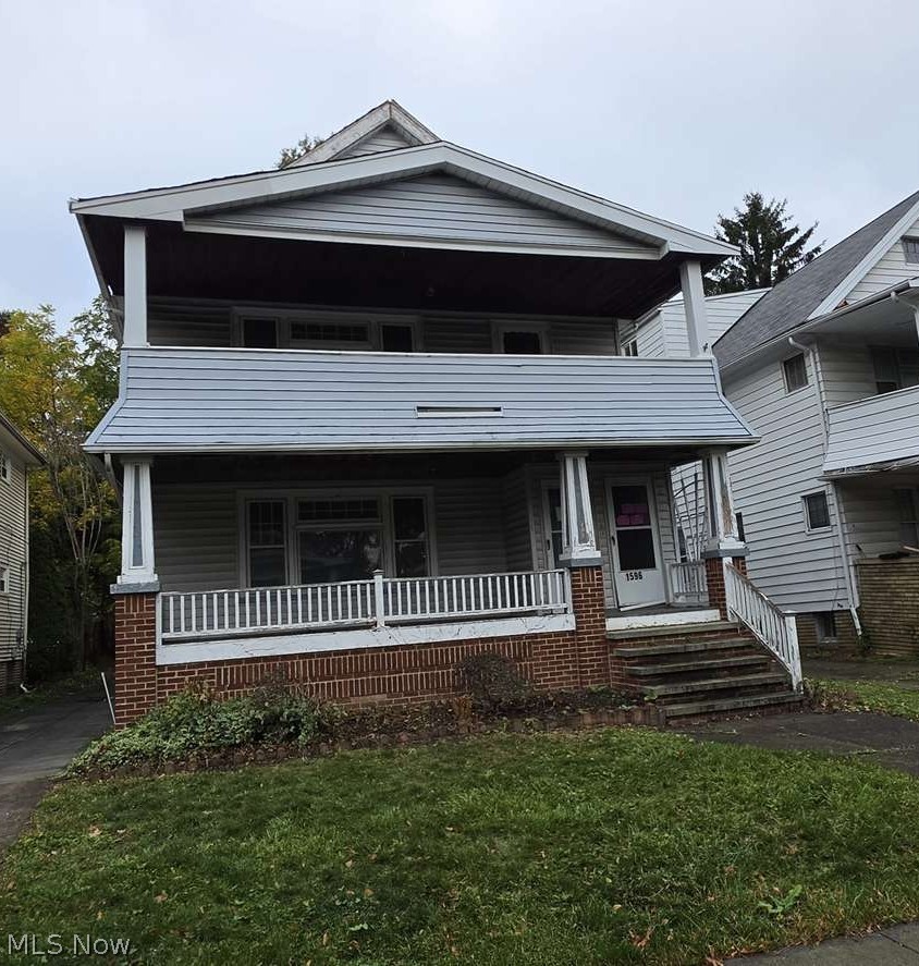 1596 Victoria Avenue Lakewood OH 44107
