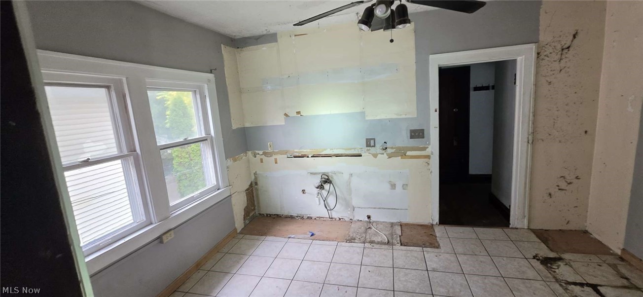 1596 Victoria Avenue Lakewood OH 44107