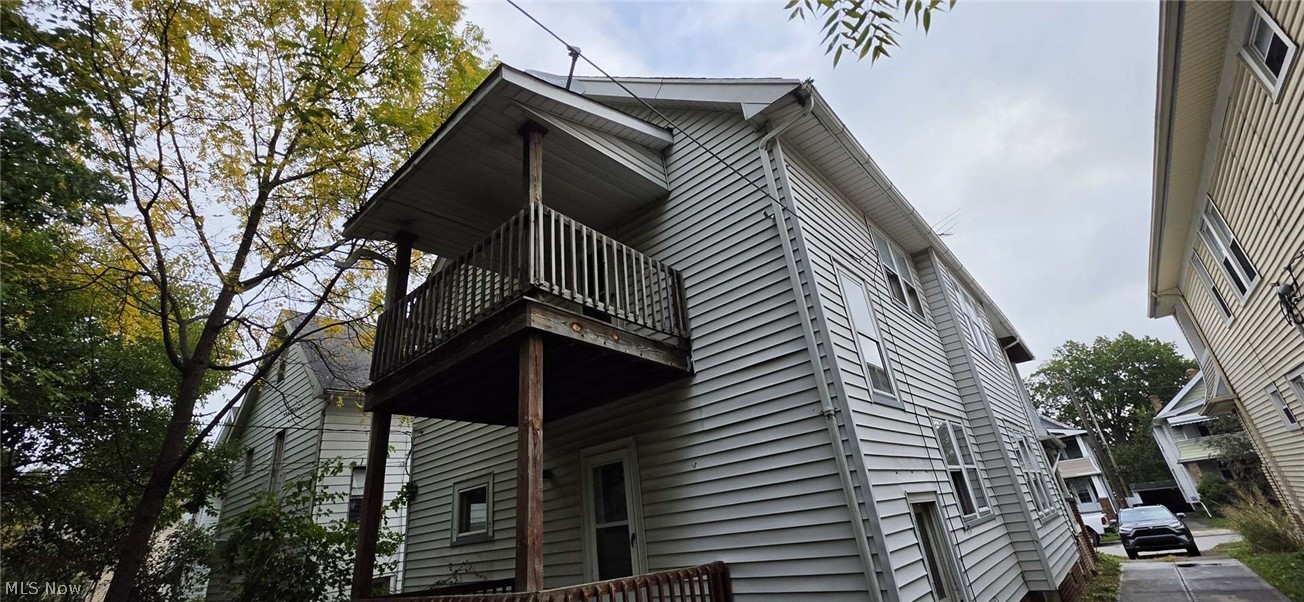 1596 Victoria Avenue Lakewood OH 44107