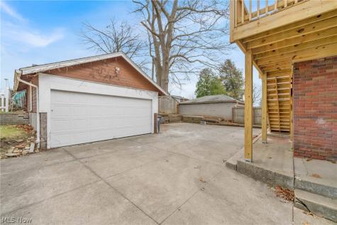 967 Oakland Avenue Akron OH 44310