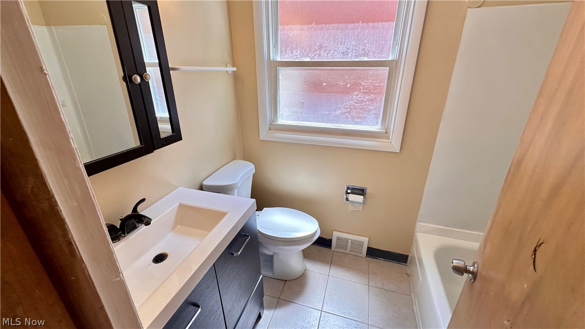 1434 E 222nd Street Euclid OH 44117