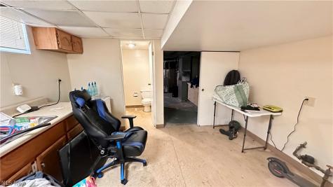 1434 E 222nd Street Euclid OH 44117