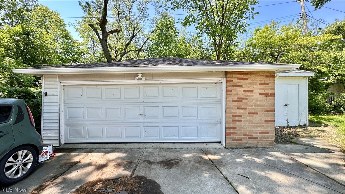 1434 E 222nd Street Euclid OH 44117