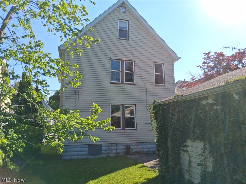 930 Evangeline Road Cleveland OH 44110